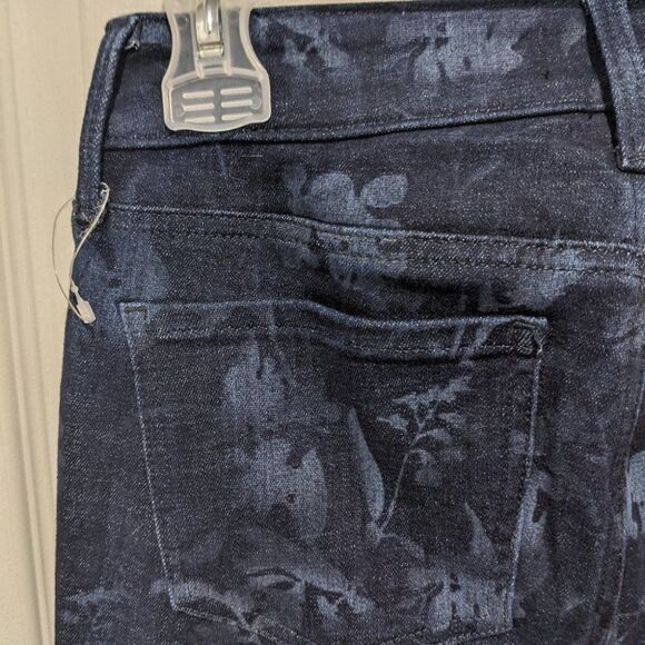 NEW NYDJ | Marilyn Straight Jeans in Bishop Floral - Picture 7 of 12